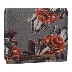 Nine West It Girl Floral Trifold Snap Wallet